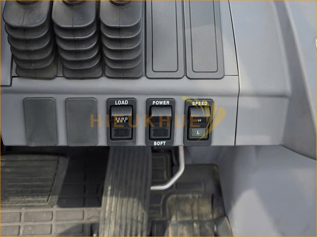 Xe nâng dầu MITSUBISHI FDE20T - Ảnh 7