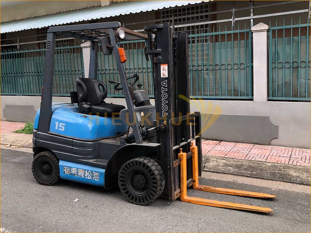 Xe nâng dầu TOYOTA 02-6FD15 - Ảnh 2