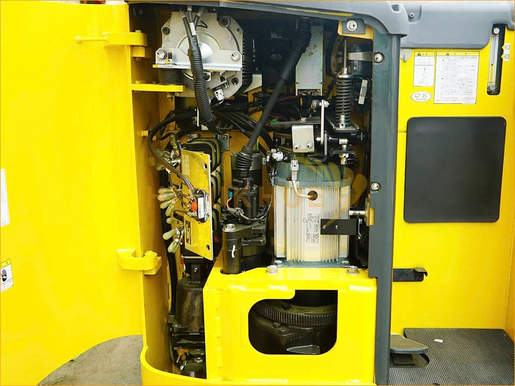 Xe nâng điện đứng lái KOMATSU FB14RL-15 - Ảnh 9