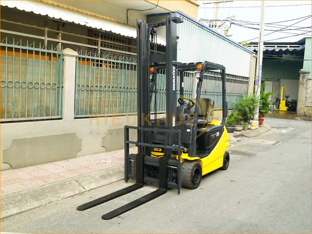 Xe nâng điện ngồi lái KOMATSU FB20A-12 - Ảnh 3