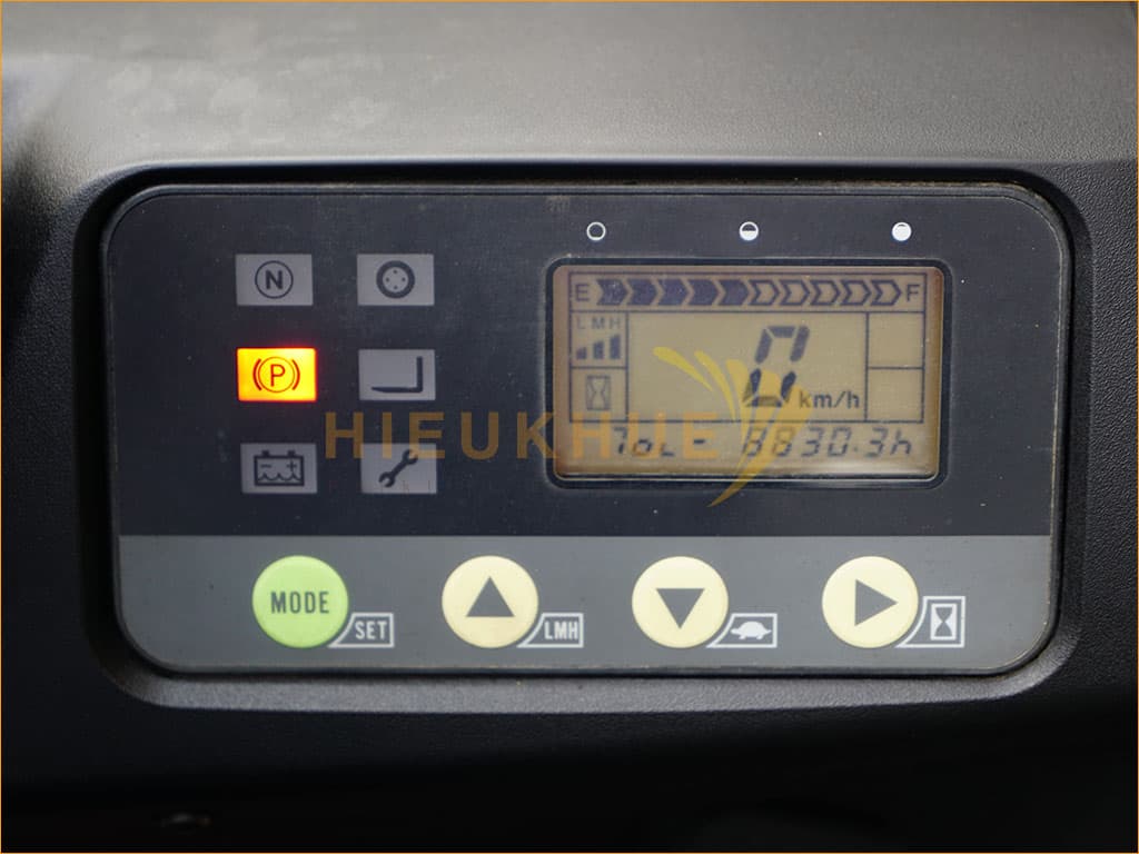 Xe nâng điện ngồi lái KOMATSU FB20A-12 - Ảnh 10