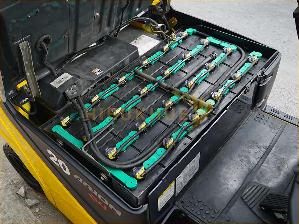 Xe nâng điện ngồi lái KOMATSU FB20A-12 - Ảnh 11