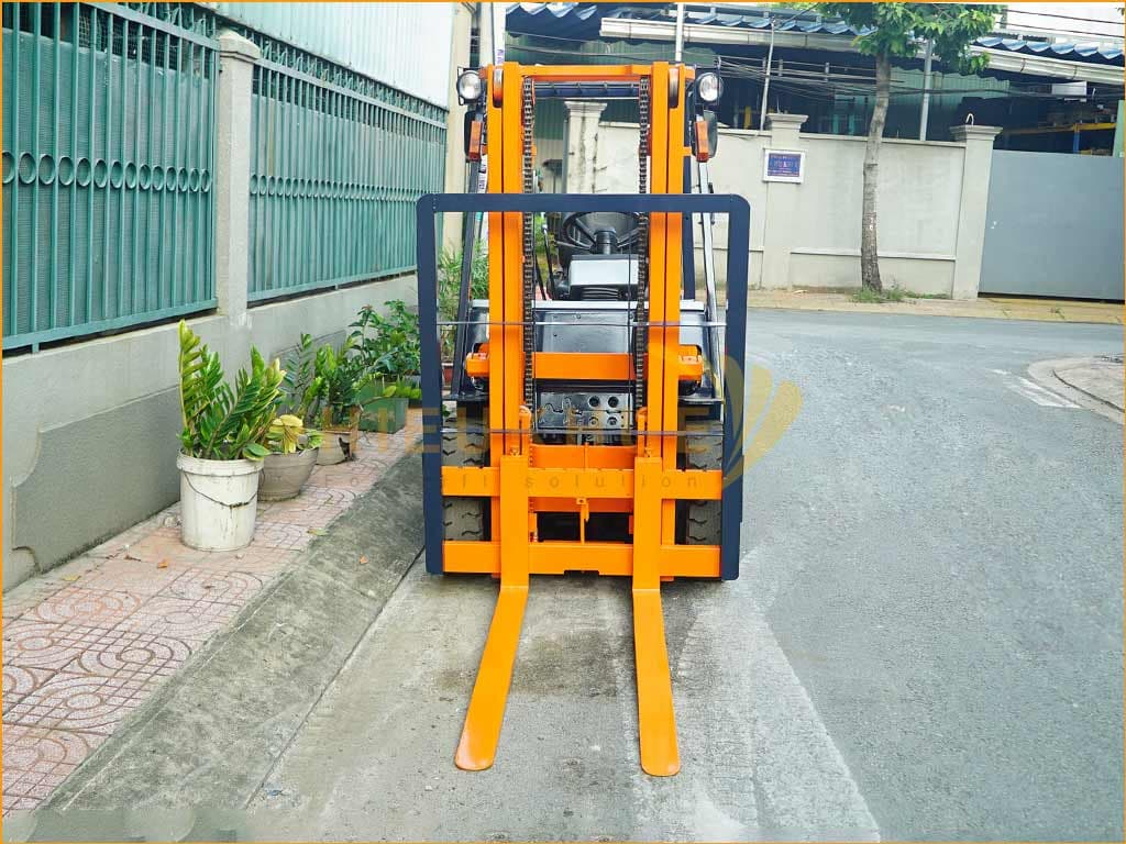 Xe nâng dầu TOYOTA 5FD20 - Ảnh 7