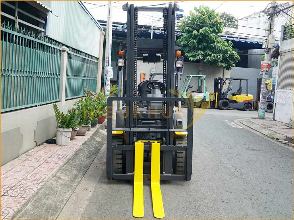 Xe nâng dầu KOMATSU FD30C-17 - Ảnh 7