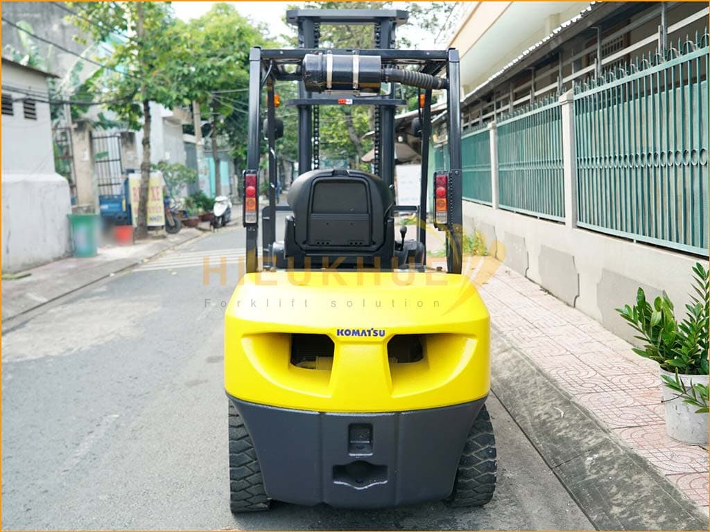Xe nâng dầu KOMATSU FD30C-17 - Ảnh 8
