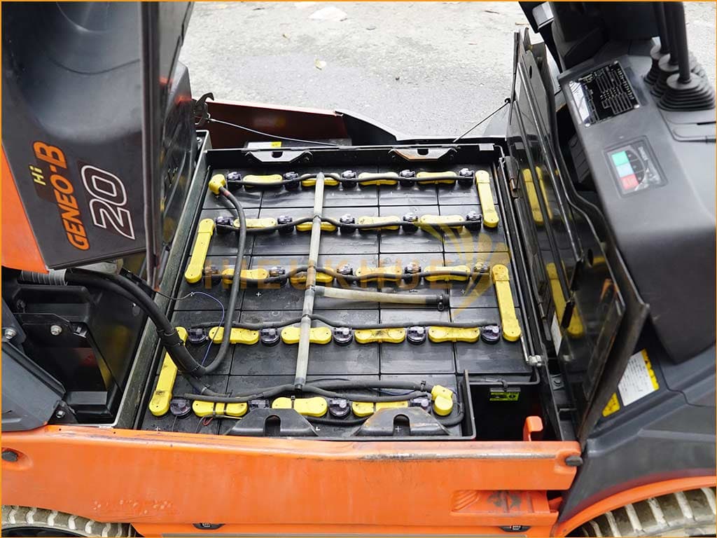 Xe nâng điện ngồi lái TOYOTA 7FBH20 - Ảnh 11