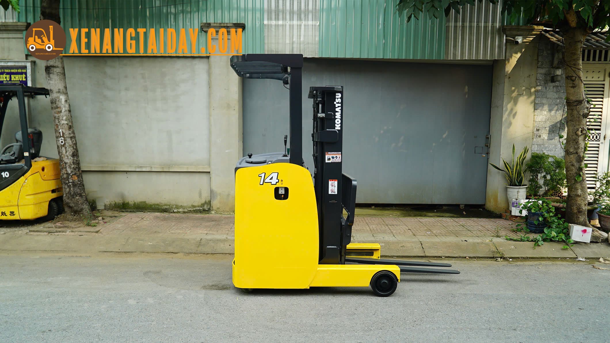 Xe nâng điện đứng lái KOMATSU FB14RL-15 - Ảnh 11