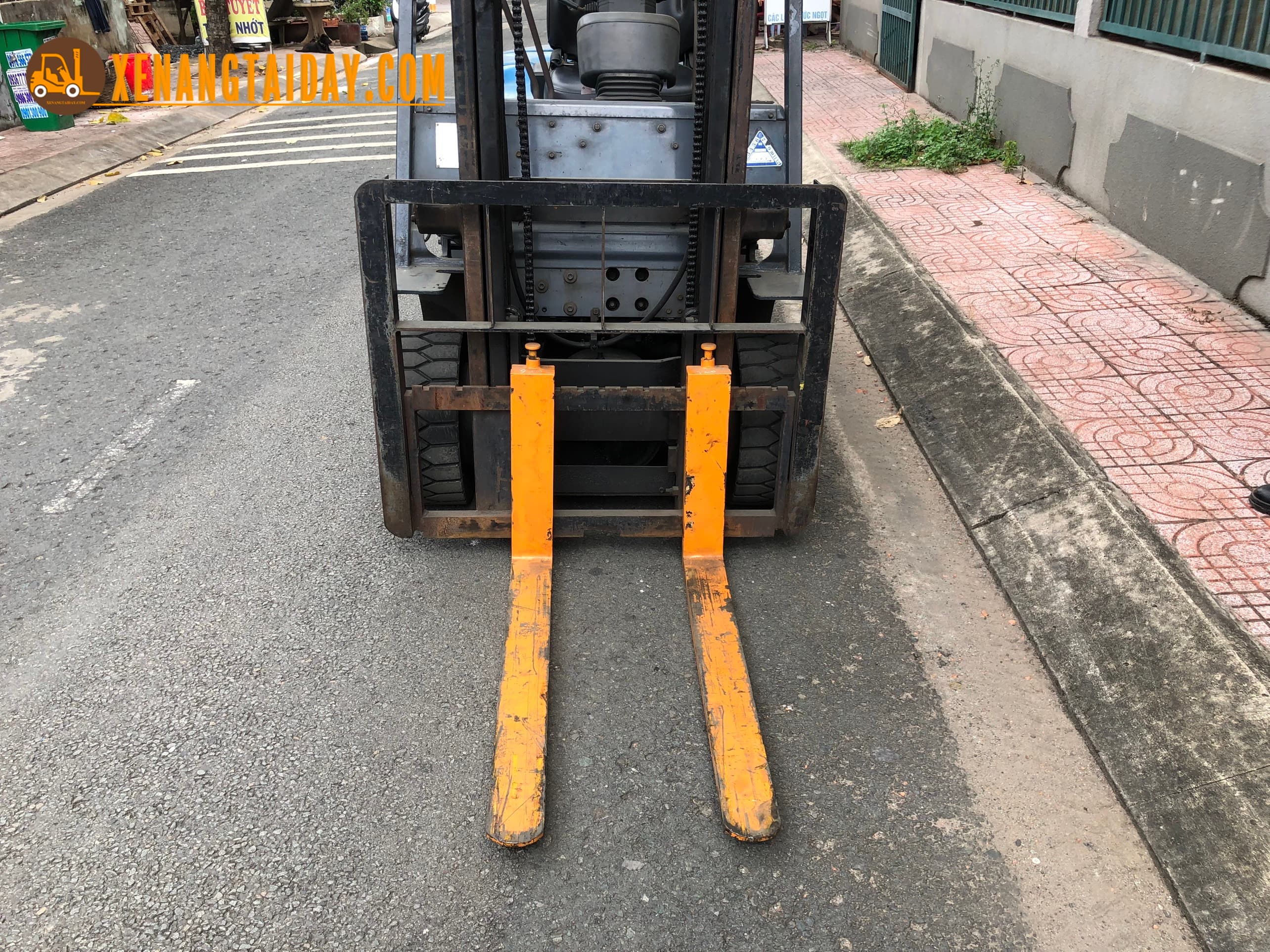 Xe nâng dầu TOYOTA 02-6FD15 - Ảnh 8