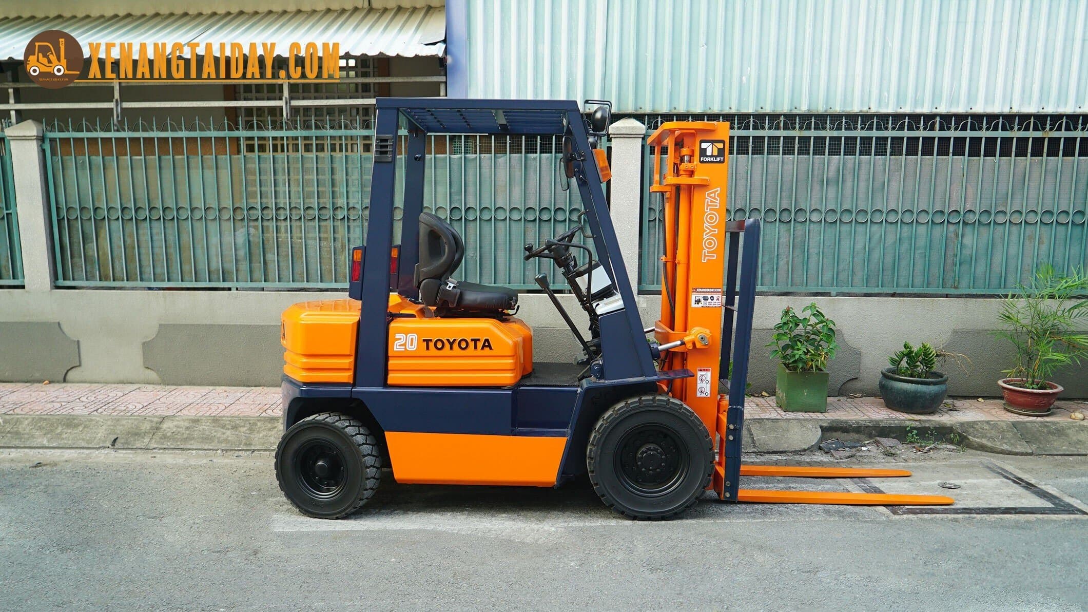 Xe nâng dầu TOYOTA 5FD20 - Ảnh 9