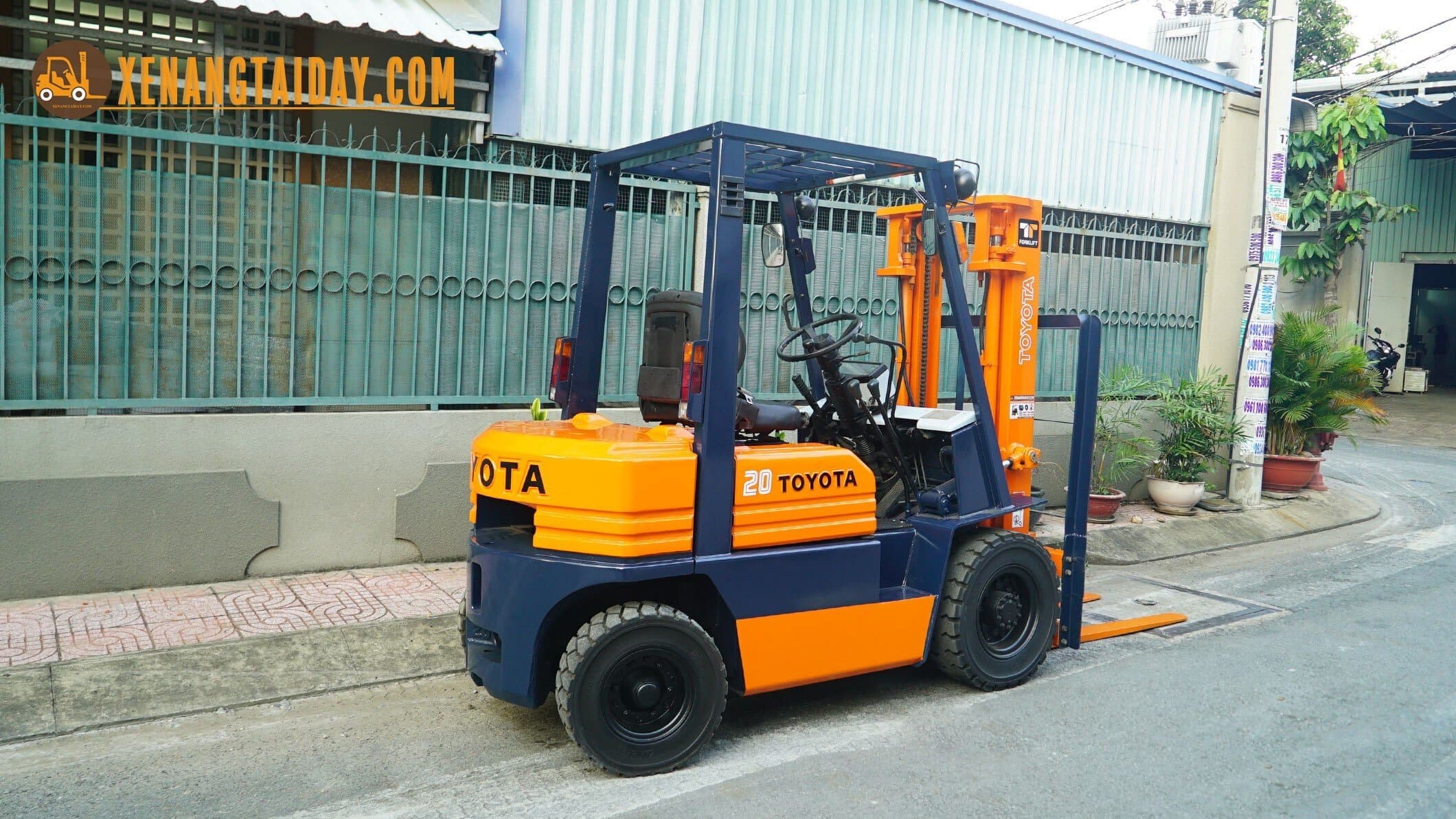 Xe nâng dầu TOYOTA 5FD20 - Ảnh 7